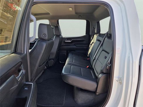 Used 2024 GMC Sierra 1500 SLT image 26