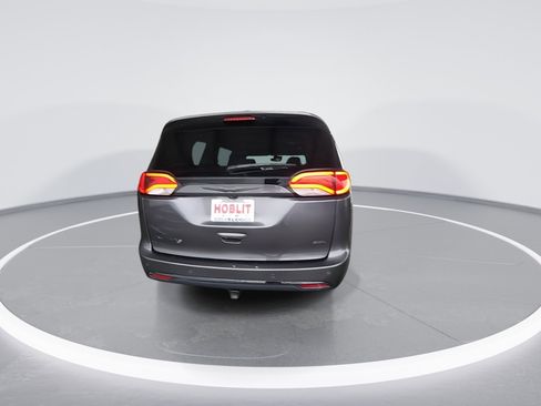Certified 2020 Chrysler Pacifica Touring-L w/ Advanced Safetytec Group AWD/4WD image 3