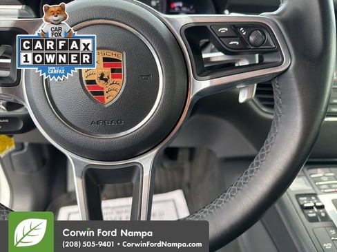 Used 2018 Porsche Macan Base image 16