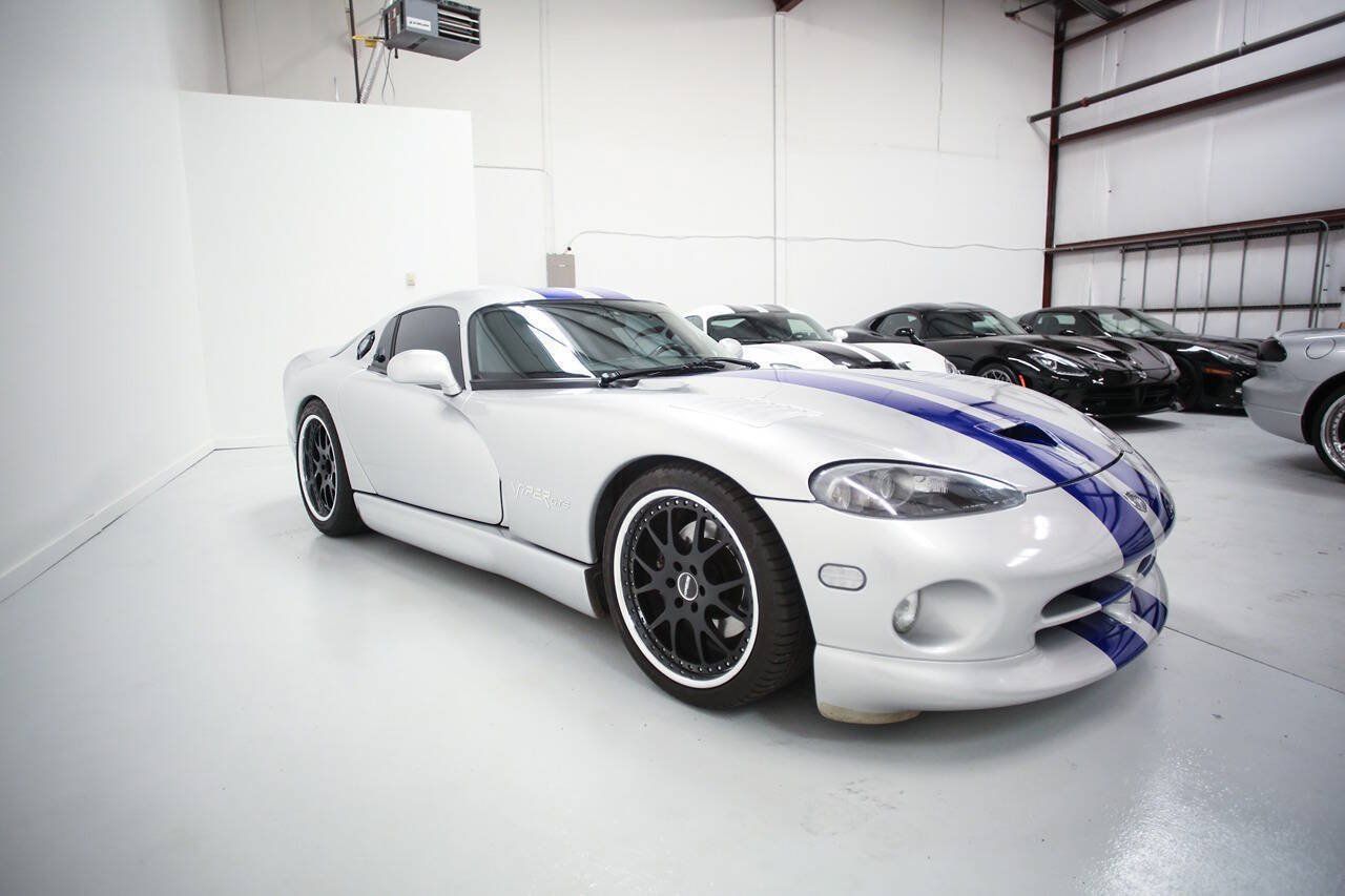 Used 1999 Dodge Viper GTS RWD image 8