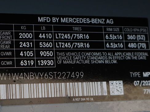 Used 2025 Mercedes-Benz Sprinter 2500 image 53