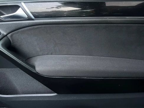 Used 2011 Volkswagen GTI 2-Door FWD image 39