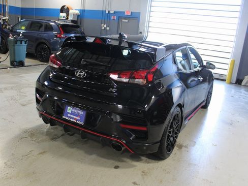 Used 2021 Hyundai Veloster N image 41