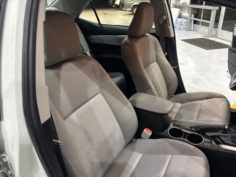 Used 2016 Toyota Corolla LE FWD image 28
