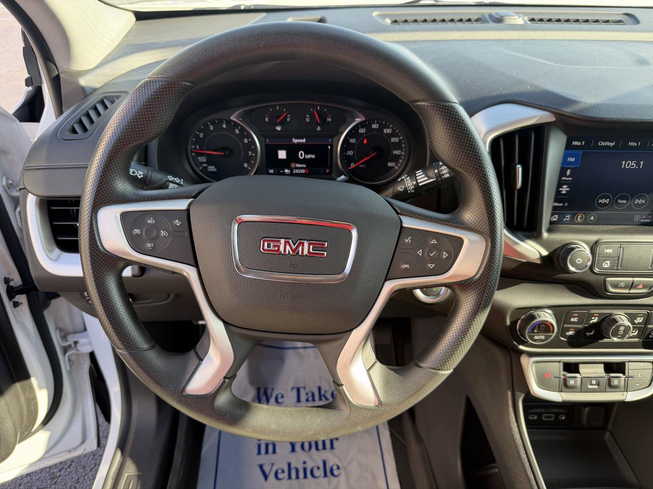 Used 2024 GMC Terrain SLE w/ Driver Convenience Package AWD/4WD image 26