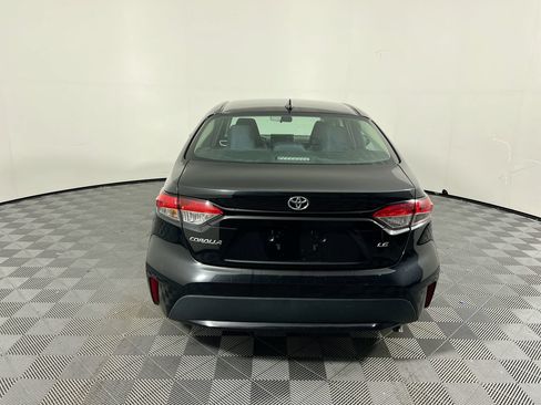 Used 2021 Toyota Corolla LE FWD image 4
