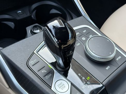 Used 2022 BMW 430i Convertible w/ Convenience Package image 22