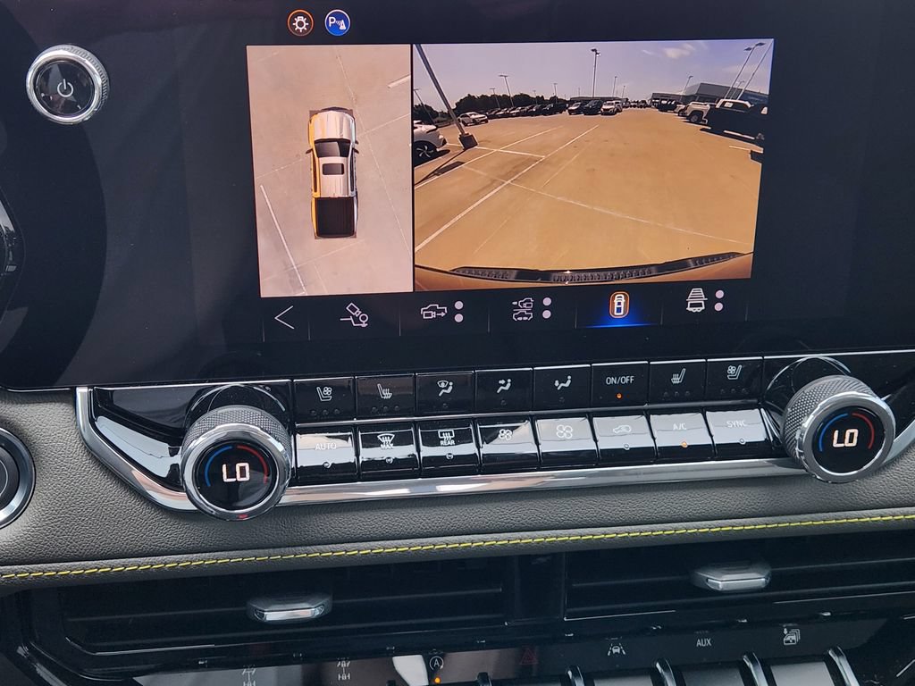 New 2026 Chevrolet Colorado ZR2 w/ Technology Package AWD/4WD image 14