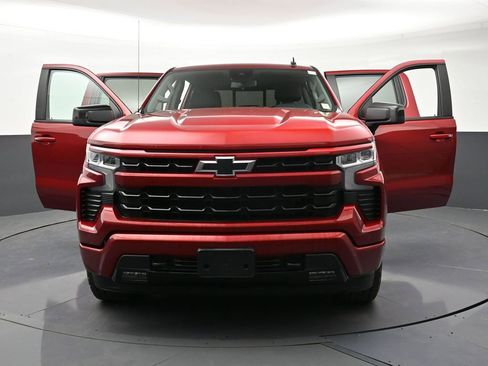 Used 2023 Chevrolet Silverado 1500 RST AWD/4WD image 36