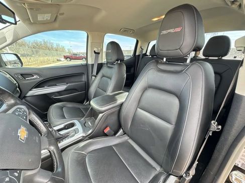 Used 2022 Chevrolet Colorado ZR2 w/ ZR2 Midnight Special Edition image 17