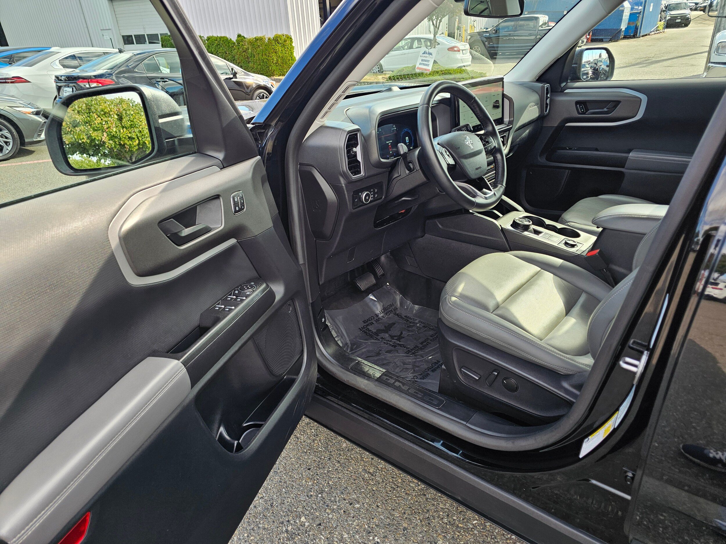 Used 2025 Ford Bronco Sport Badlands AWD/4WD image 21