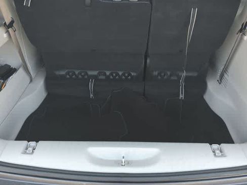 Used 2022 Chrysler Pacifica Touring-L AWD/4WD image 34