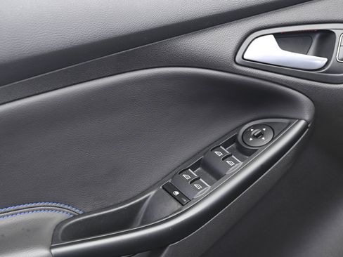 Used 2016 Ford Focus RS image 27