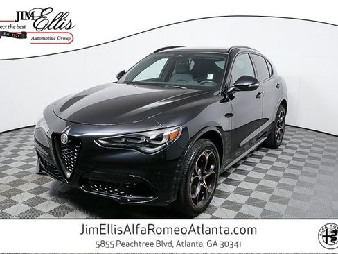 New 2025 Alfa Romeo Stelvio Sprint image 1