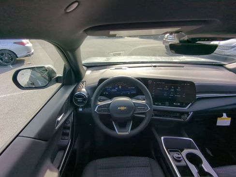 New 2026 Chevrolet Equinox LT w/ Safety and Technology Package image 39