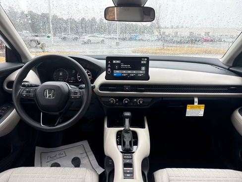 New 2026 Honda HR-V LX image 14