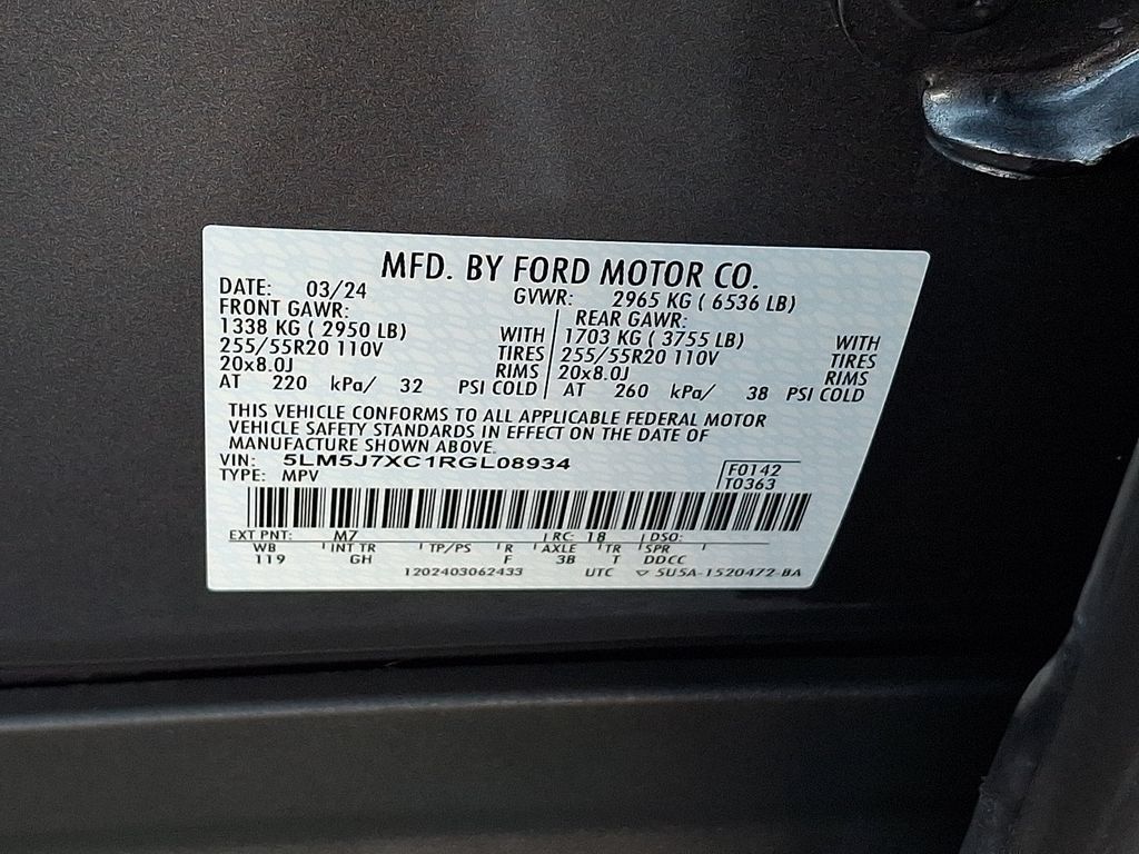 Used 2024 Lincoln Aviator Reserve w/ Equipment Group 201A AWD/4WD image 29