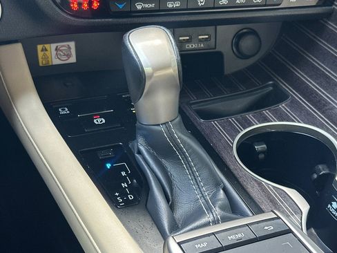 Used 2021 Lexus RX 450h AWD w/ Luxury Package image 27