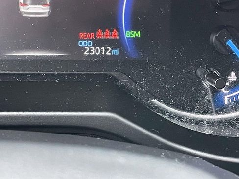 Used 2025 Toyota RAV4 XLE image 37