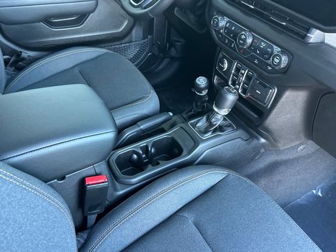 New 2026 Jeep Gladiator Sport image 17