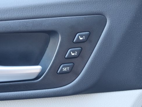 Used 2015 Toyota Highlander Limited AWD/4WD image 13