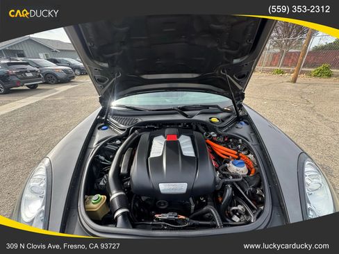 Used 2014 Porsche Panamera S w/ Premium Package Plus image 29