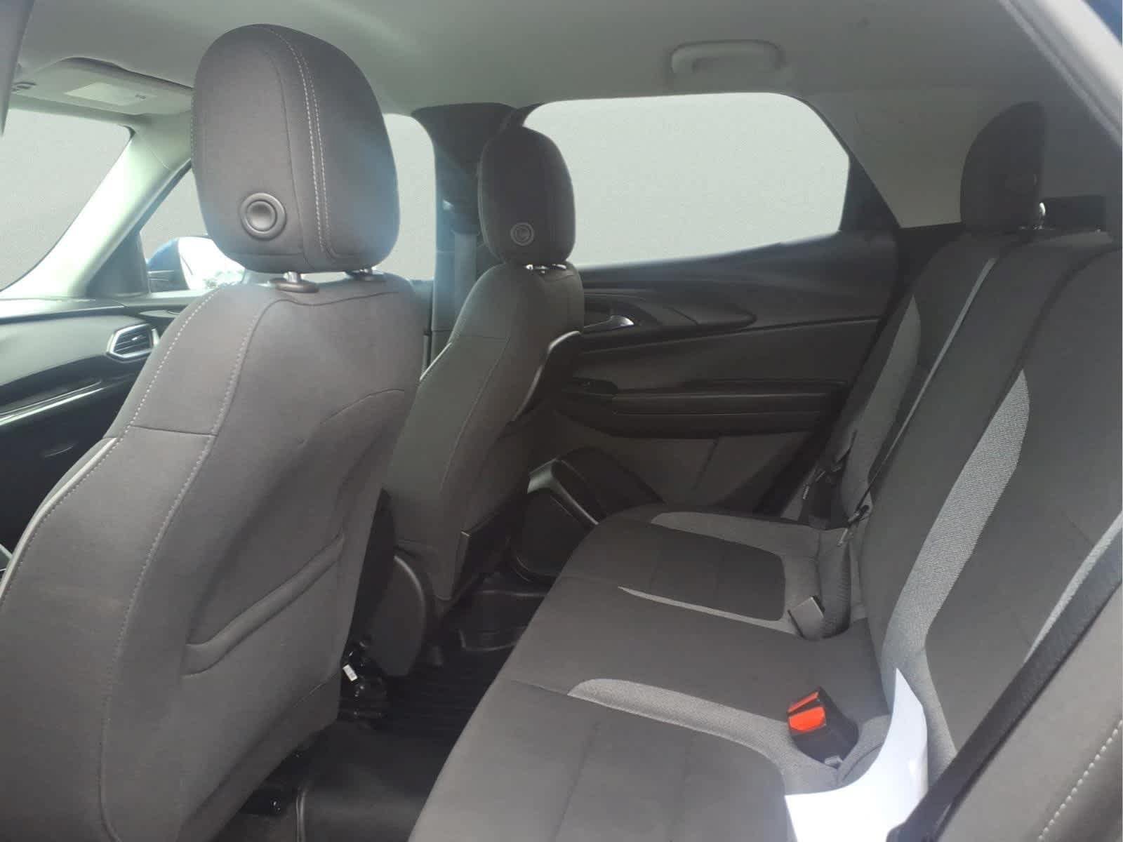 Used 2022 Chevrolet TrailBlazer LT AWD/4WD image 12
