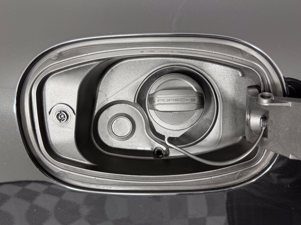 Certified 2023 Porsche Cayenne AWD/4WD image 45