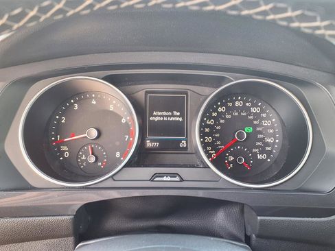 Used 2021 Volkswagen Tiguan SE w/ Panoramic Sunroof Package image 20