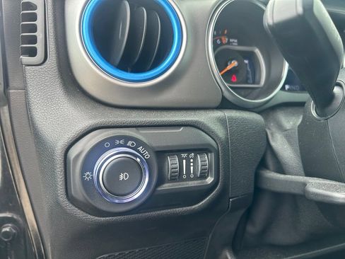 Used 2021 Jeep Wrangler Unlimited Sport AWD/4WD image 14