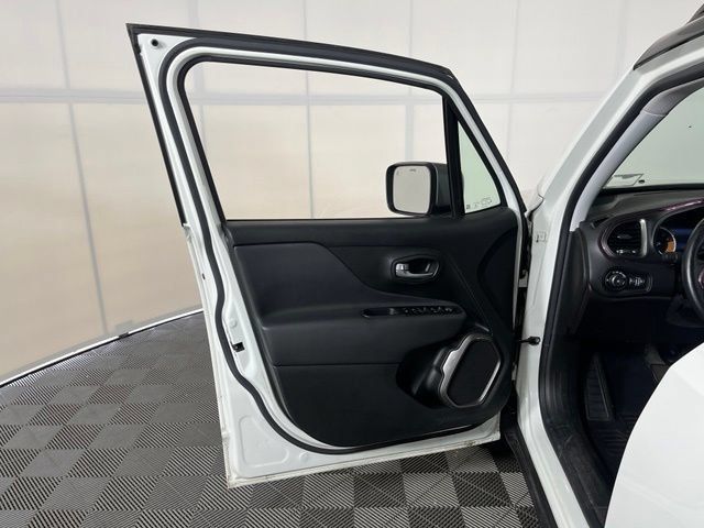 Used 2021 Jeep Renegade Limited AWD/4WD image 12