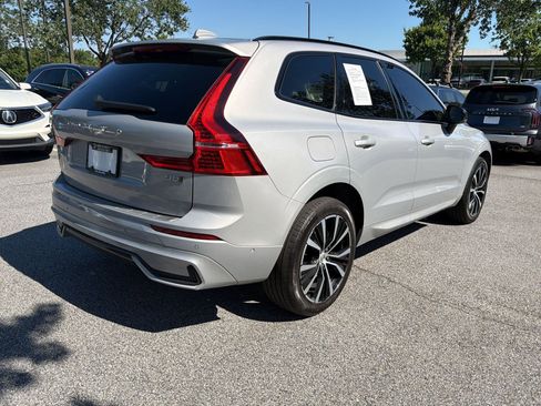 Used 2024 Volvo XC60 B5 Plus w/ Protection Package Premier AWD/4WD image 9