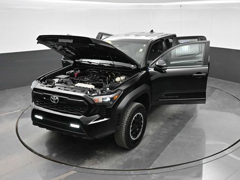 Used 2024 Toyota Tacoma TRD Off-Road w/ TRD Off Road Upgrade Package AWD/4WD image 46