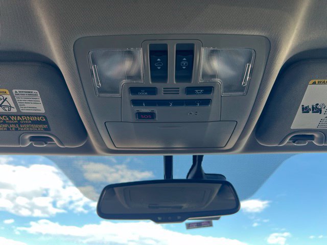Used 2015 Toyota Highlander Limited Platinum AWD/4WD image 25