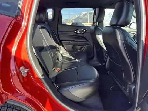 Used 2022 Jeep Compass Limited image 14