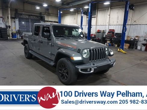 Used 2022 Jeep Gladiator Sport AWD/4WD image 1
