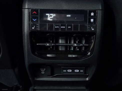 New 2026 Jeep Grand Cherokee L Limited w/ Limited Altitude Package AWD/4WD image 27