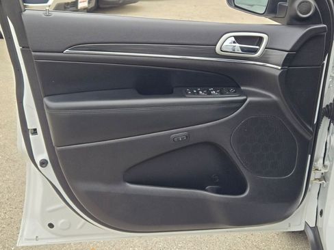 Certified 2021 Jeep Grand Cherokee Limited w/ Sun & Sound Group image 19