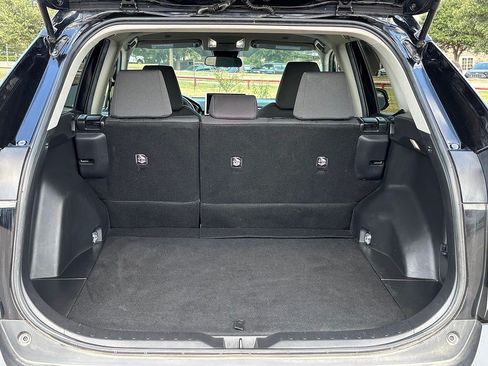 Used 2023 Toyota RAV4 XLE FWD image 7