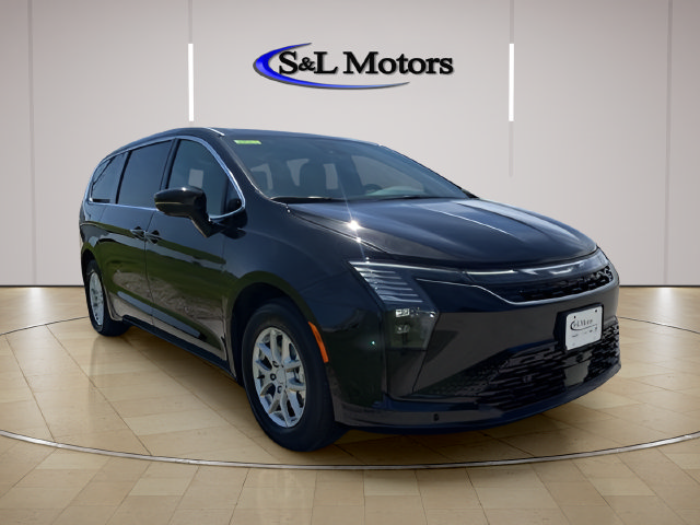 New 2027 Chrysler Pacifica Select FWD image 1