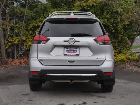 Used 2019 Nissan Rogue SV w/ Premium Package image 20