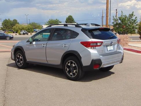 Used 2020 Subaru Crosstrek 2.0i Premium w/ Moonroof Package 1 AWD/4WD image 6