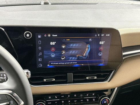 New 2026 Chevrolet Equinox ACTIV w/ Convenience Package III image 21