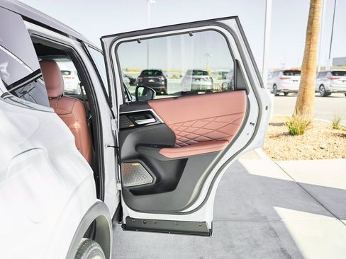 New 2026 Mitsubishi Outlander SEL image 15