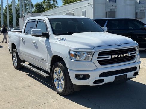 Used 2019 RAM 1500 Big Horn AWD/4WD image 3