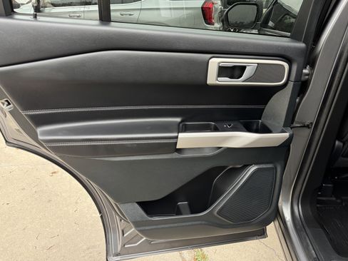 Used 2023 Ford Explorer XLT w/ Equipment Group 202A image 14