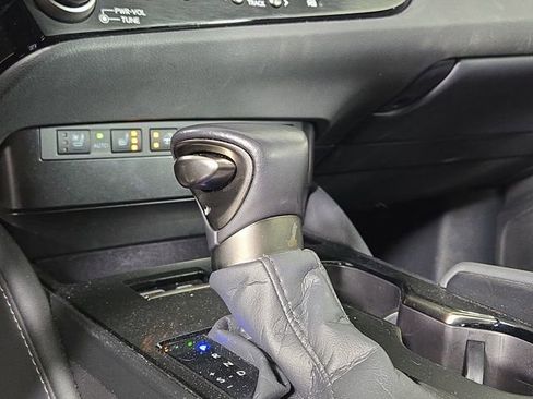 Used 2025 Lexus ES 350 Ultra Luxury image 22