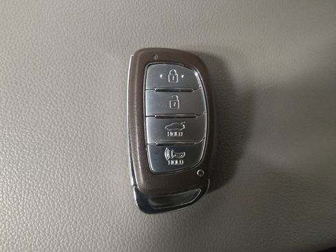 Used 2019 Hyundai Elantra Value Edition image 32