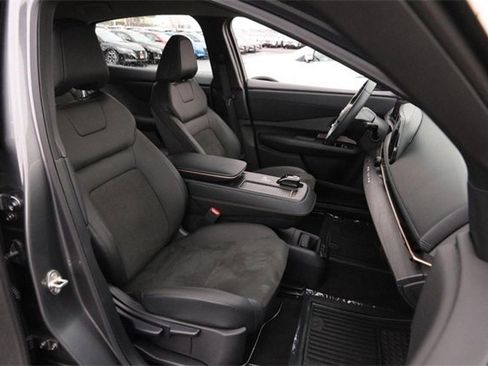 Certified 2023 Nissan Ariya AWD image 25