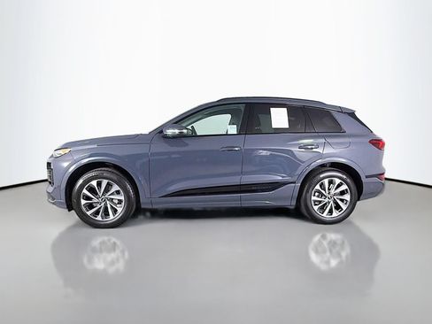 Certified 2025 Audi Q6 e-tron Premium w/ Convenience Package AWD/4WD image 4